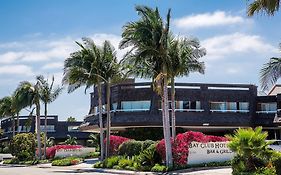 Bay Club Hotel And Marina  3*